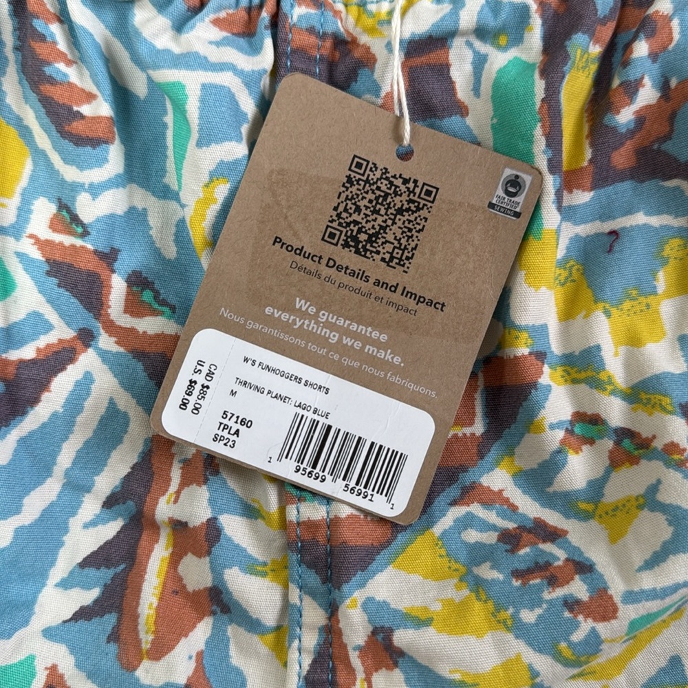 Patagonia Funhoggers Printed 4” Shorts NWT - Picture 2 of 4